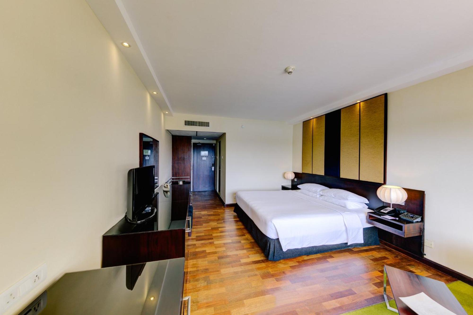 Cinnamon Lakeside Colombo Exterior foto Deluxe room